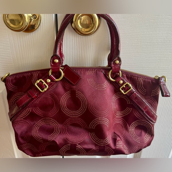 COACH “Madison” burgundy bag! - Picture 10 of 14
